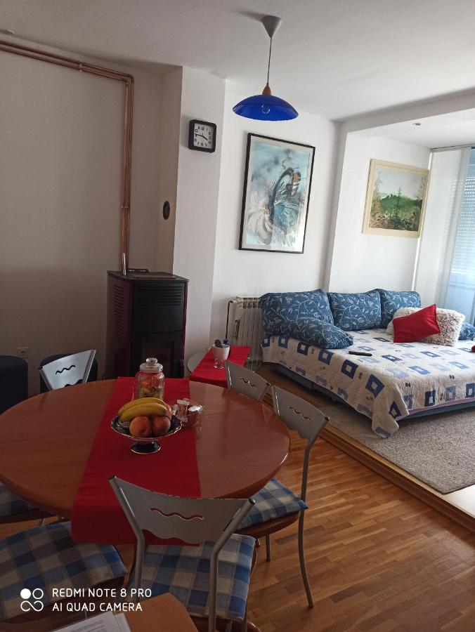 Happy Home Gospić Extérieur photo